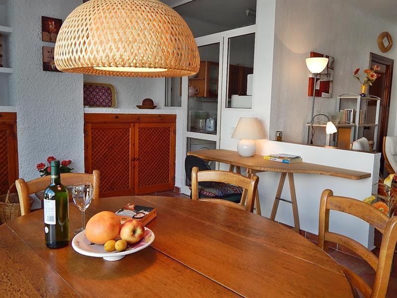 Carabeo 19 Apartment Нерха Екстериор снимка