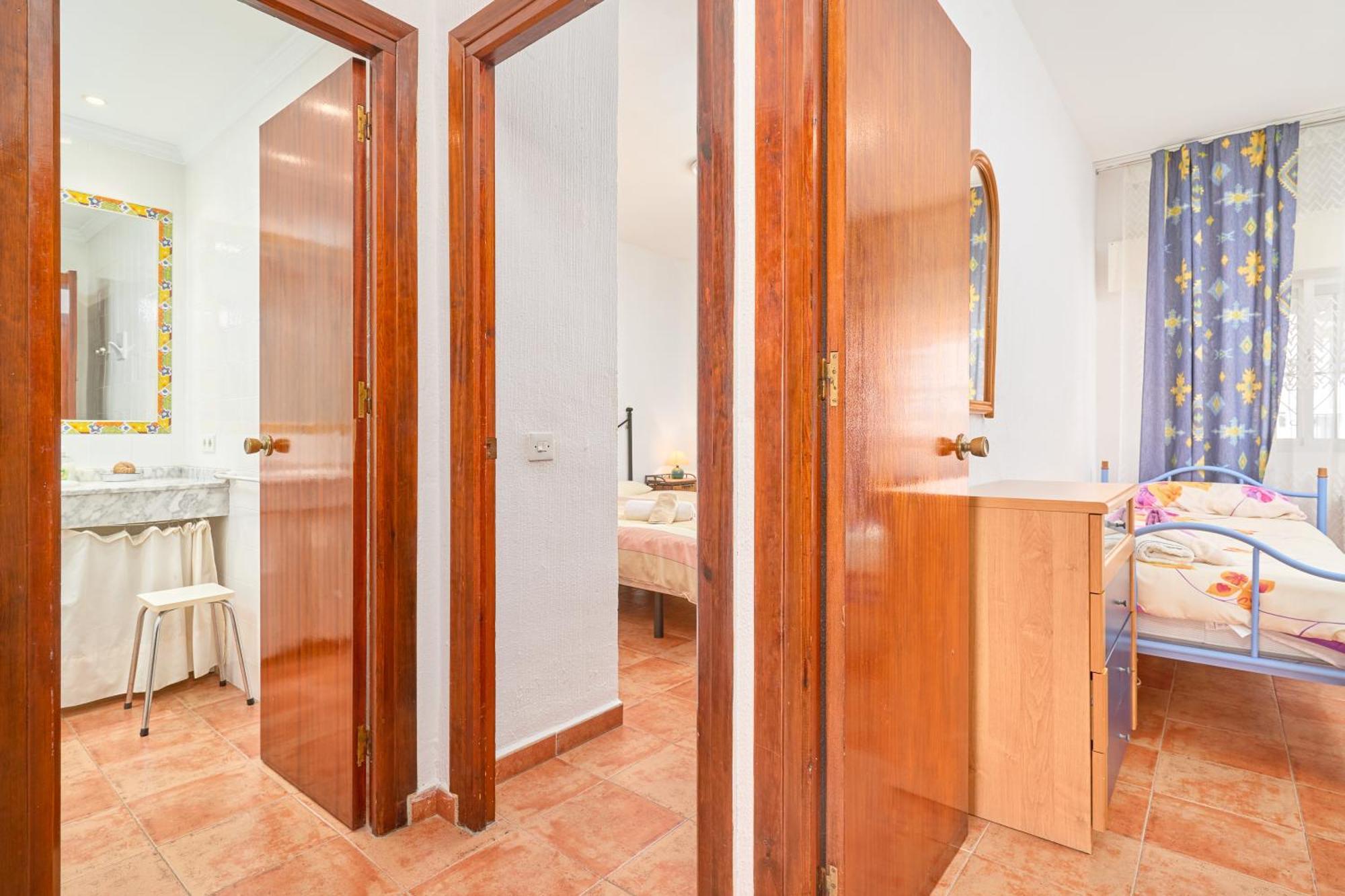 Carabeo 19 Apartment Нерха Екстериор снимка