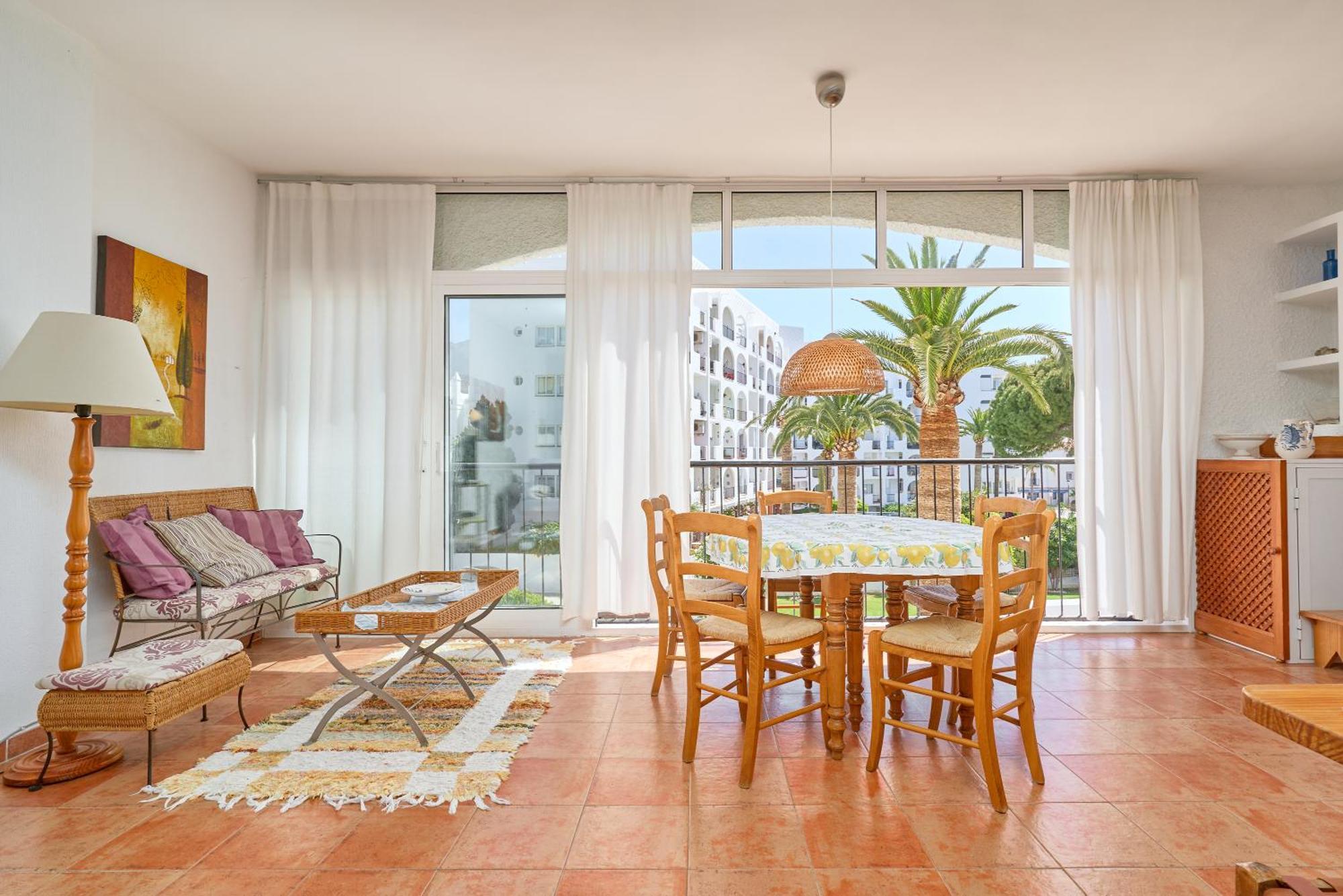 Carabeo 19 Apartment Нерха Екстериор снимка